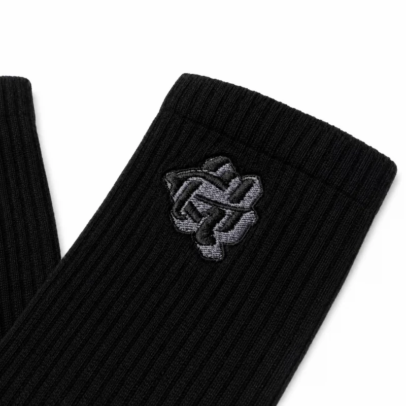 urbngrn-black-socks-logo-detail-4k